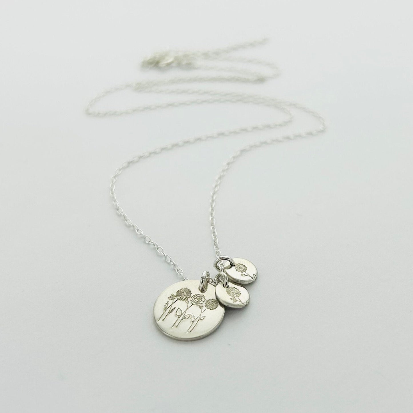 Personalized Birth Flower Family Disk Necklace