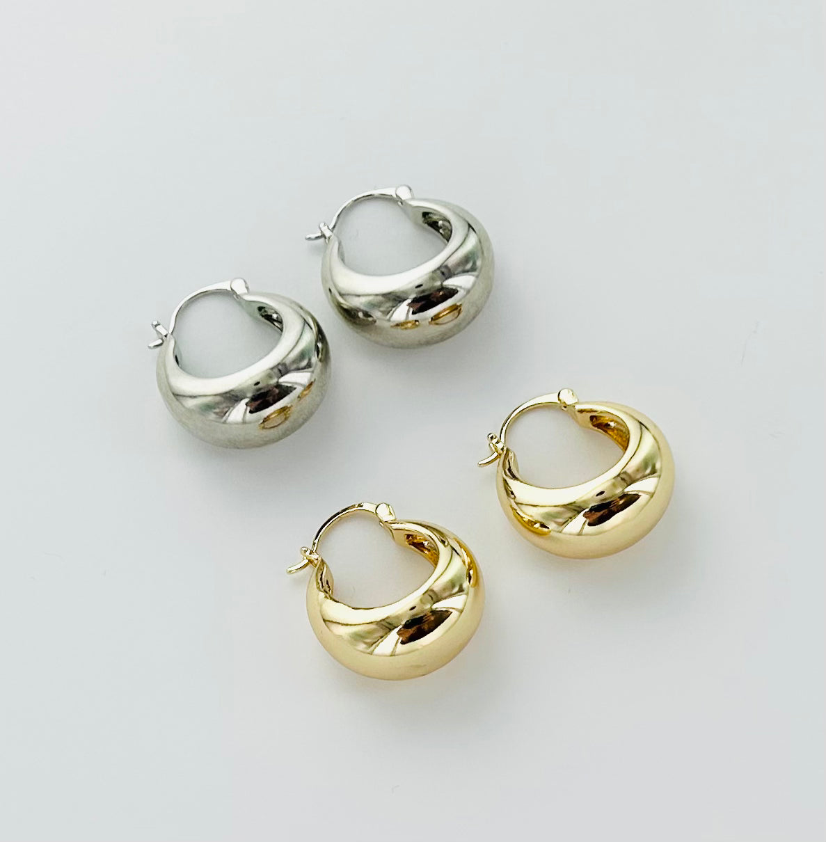 Everyday Scoop Earrings