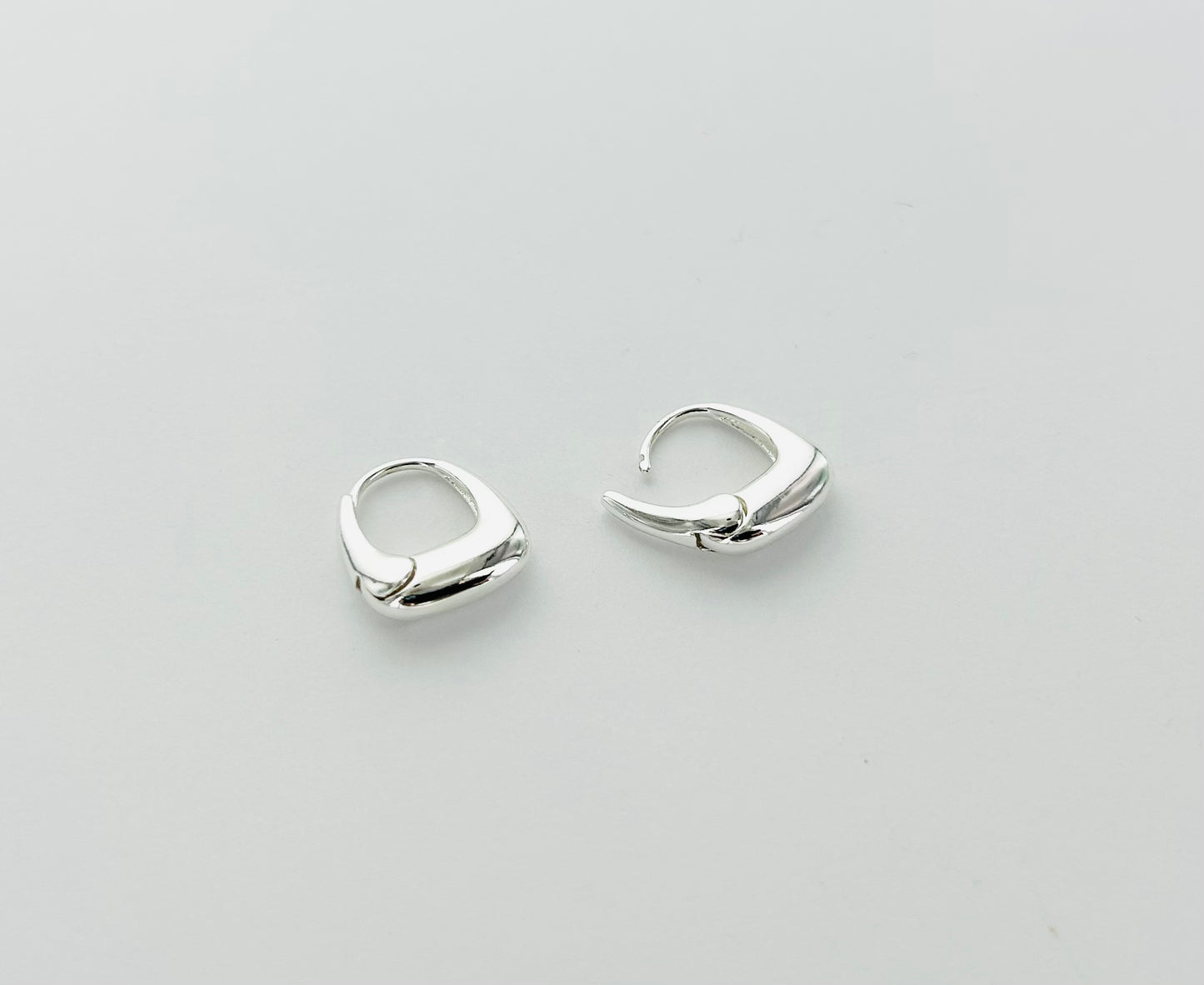 Everyday Contour Hoops