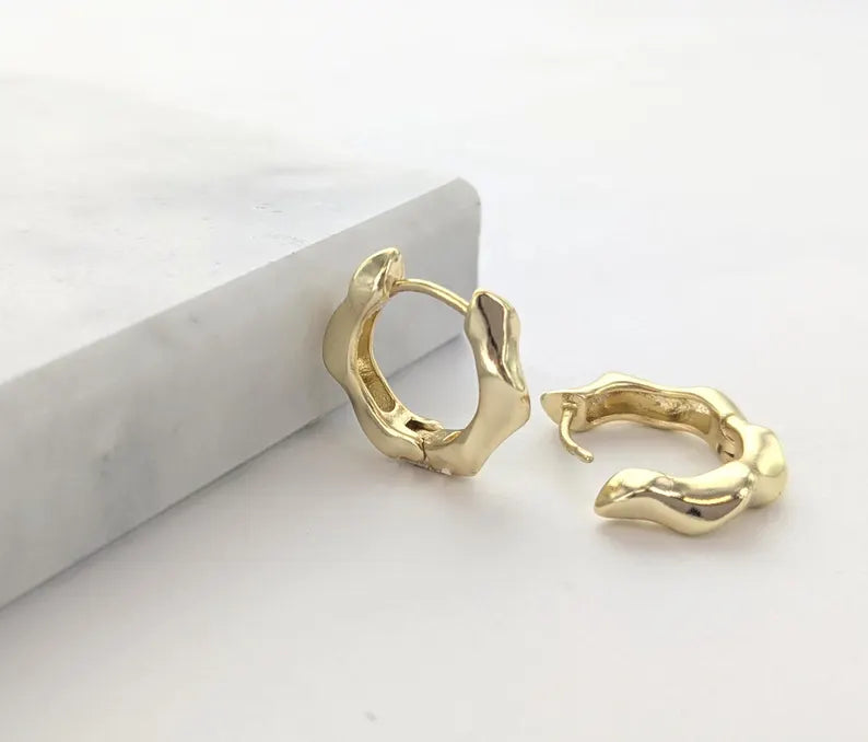 Sculpted Chunky Hoops