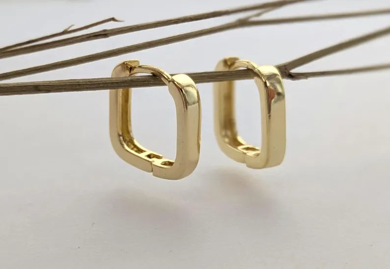 Bold Square Hoops